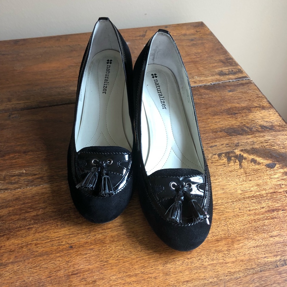 Naturalizer Black suede heels - Picture 1 of 5